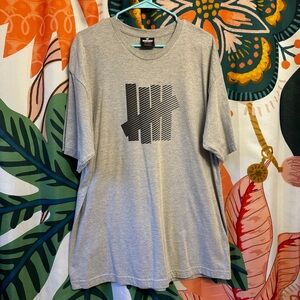 undefeated logo tee - XXL